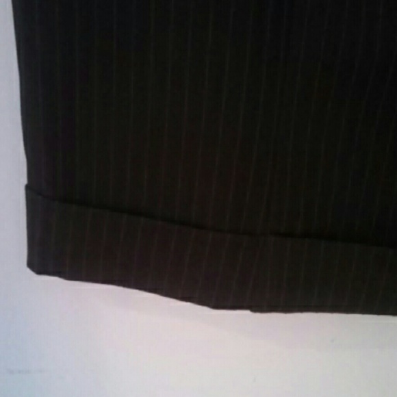 NWT XOXO Brown Pinstripe Trouser Shorts Jr Sz 5/6 - Picture 4 of 4